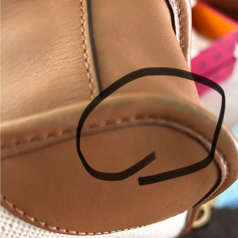 Michael Kors Large Sullivan Brown and Cream Shoulder Bag - Picture 9 of 11